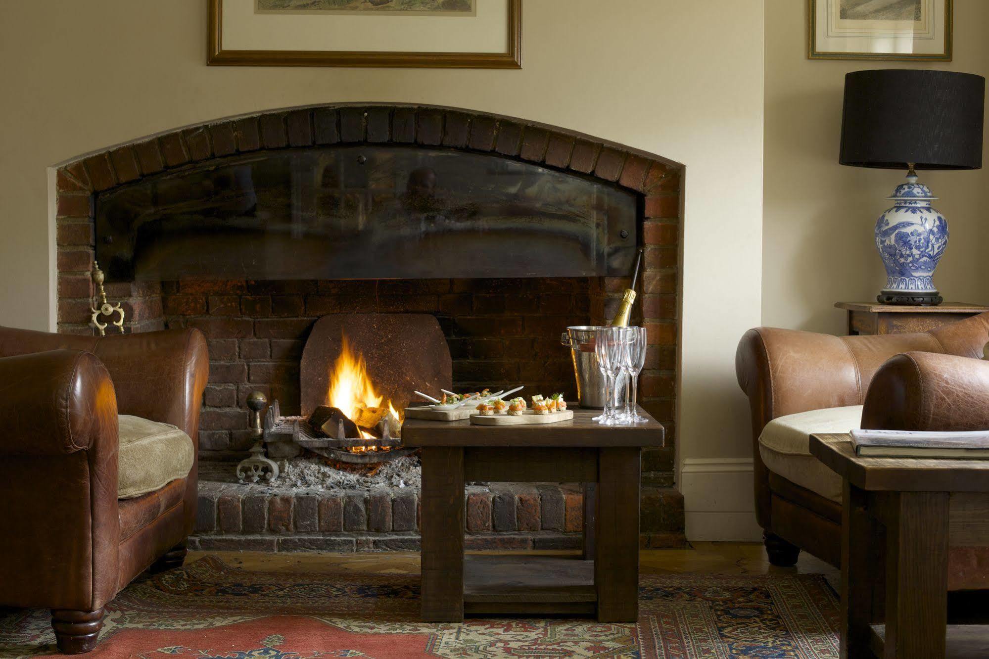 The Royal Oak, Yattendon Frilsham Ngoại thất bức ảnh